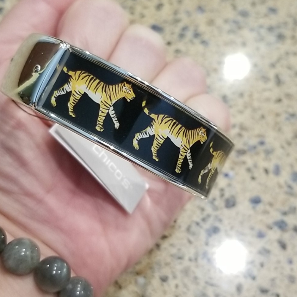 🐅HP🐅 LAST 1! Chico's Tiger Print Cuff Bracelet - Picture 6 of 9